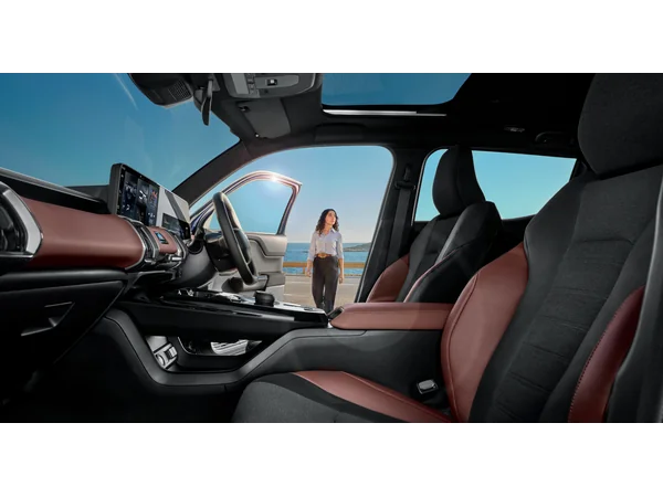 maruti suzuki e vitara e-vitara-zeta-610-kwh interior